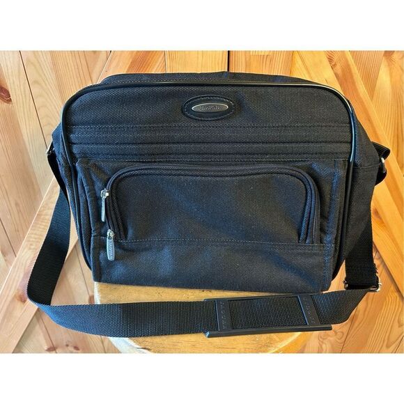 Jaguar Bag Carry On Luggage Travel Vintage - Picture 1 of 12